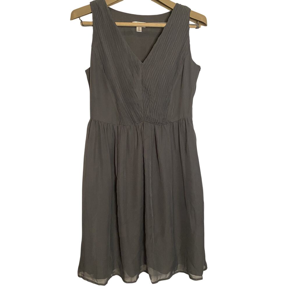 Tevolio  Gray Evening Cocktail Gown Formal Dress Sleeveless Size 10 V Neck